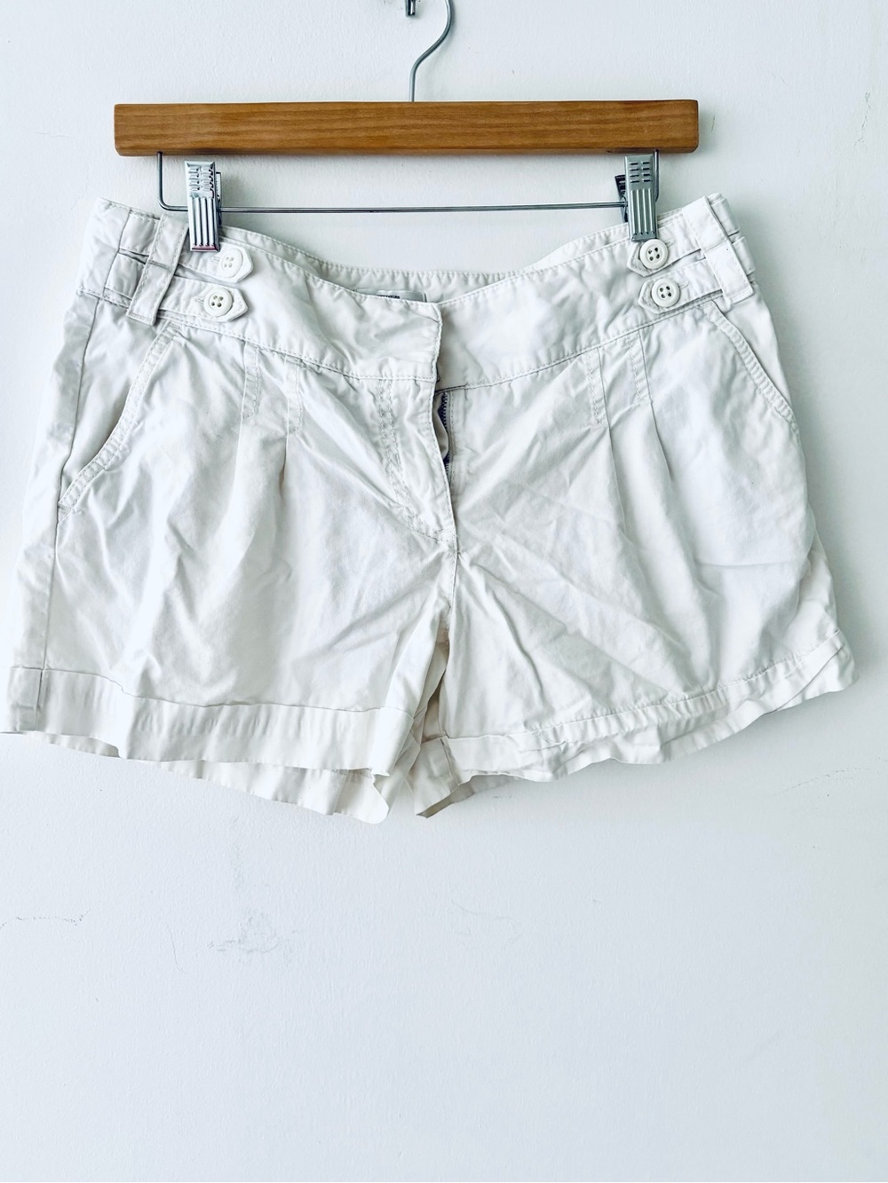 Ann Taylor LOFT white cotton shorts pleated double button side detail 10